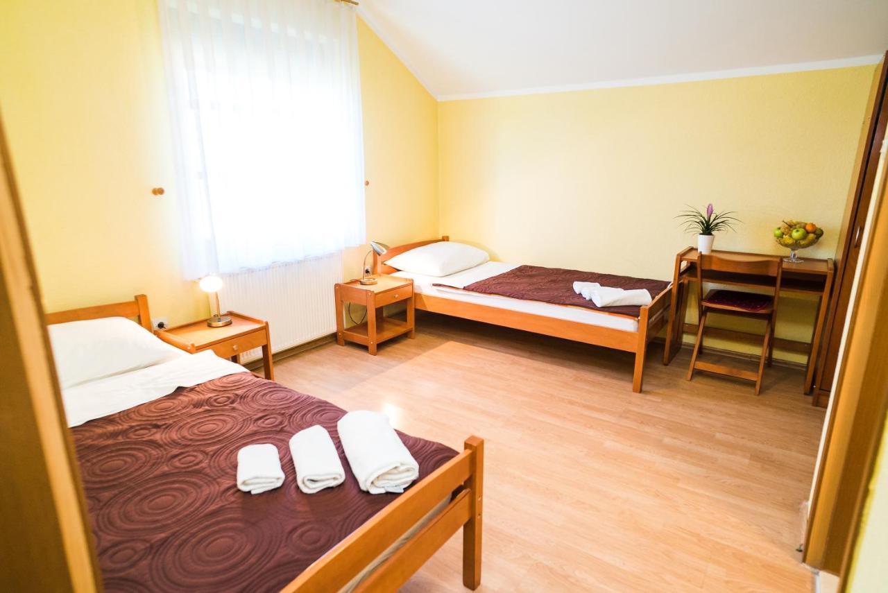 Hotel Vincentinum Novigrad Na Dobri دوغا غيسا المظهر الخارجي الصورة