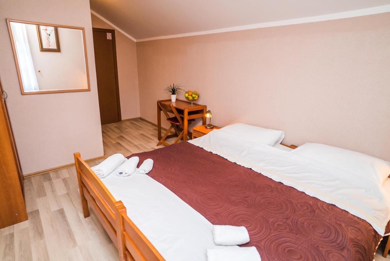 Hotel Vincentinum Novigrad Na Dobri دوغا غيسا المظهر الخارجي الصورة